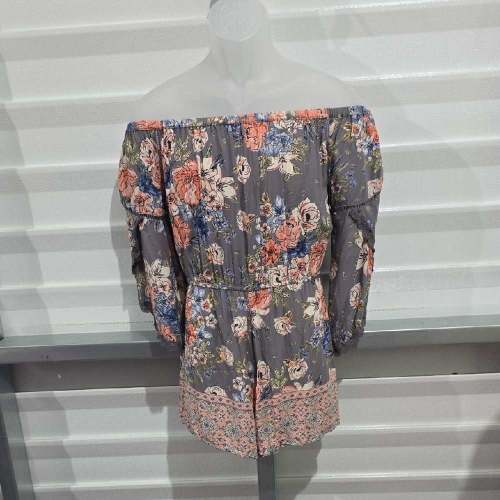 Angie Multicolor‎ Floral Romper Size Medium